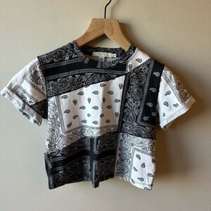 Alice + Olivia Jeans Black & White Bandana Print Cropped Tee Size XS